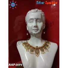 Traditional famous Queen necklace number 3